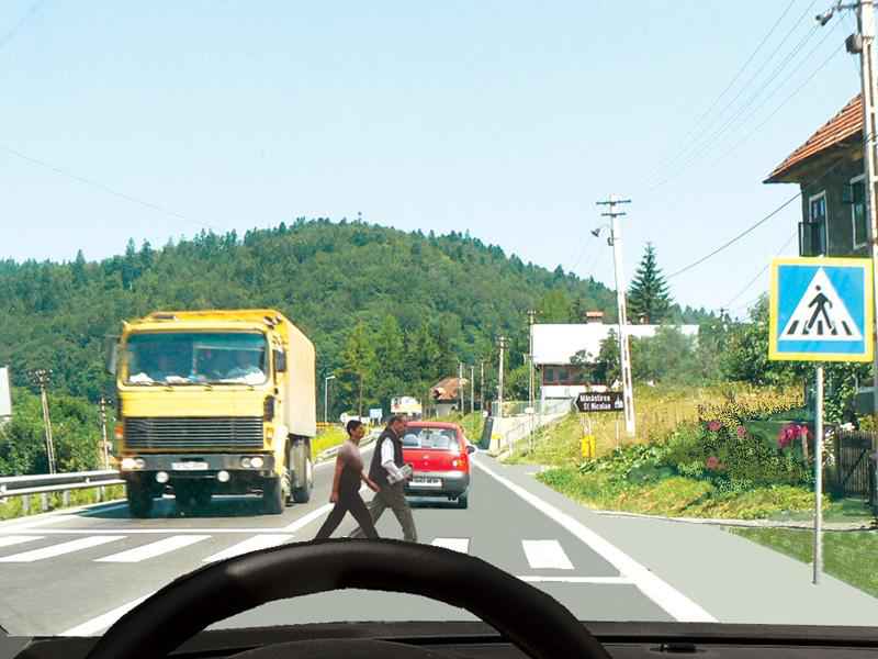 Care dintre vehicule trebuie să acorde prioritate pietonilor?