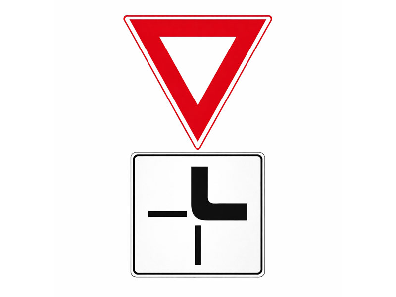 Cum procedați la întâlnirea indicatorului și a panoului adițional?